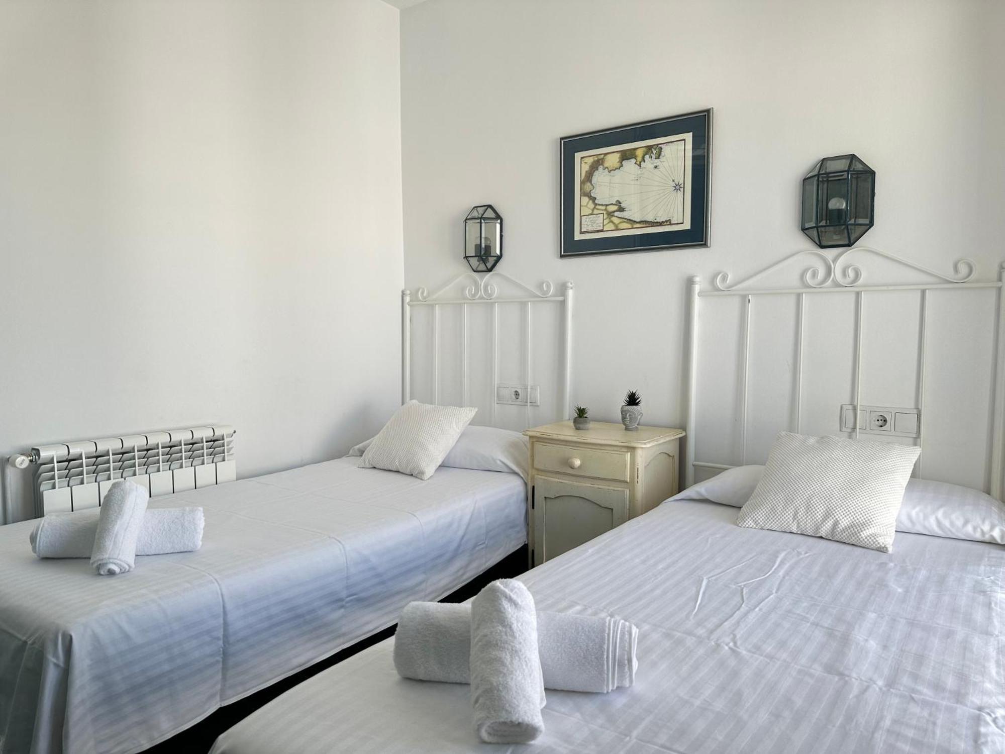 Agi Avenida Apartments ロザス エクステリア 写真